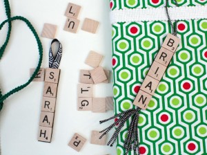 original_Brian-Patrick-Flynn-christmas-scrabble-name-tag-vertical_s4x3.jpg.rend.hgtvcom.1280.960
